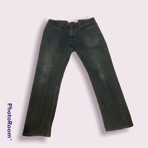 Levi slim straight jeans
